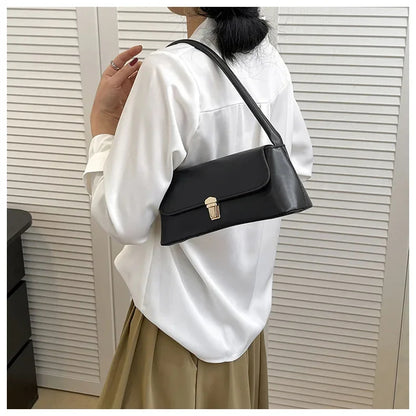 Corehide™ Women's Shoulder Bag Handbag Retro Baguette Bag Underarm Bag Fashion New Hand Shoulder Bag