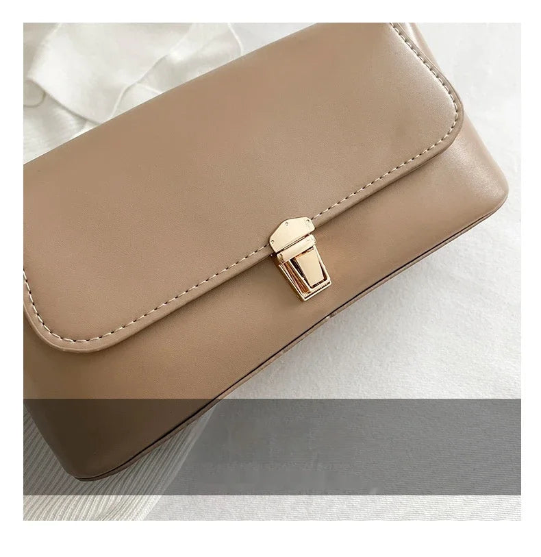 Corehide™ Women's Shoulder Bag Handbag Retro Baguette Bag Underarm Bag Fashion New Hand Shoulder Bag