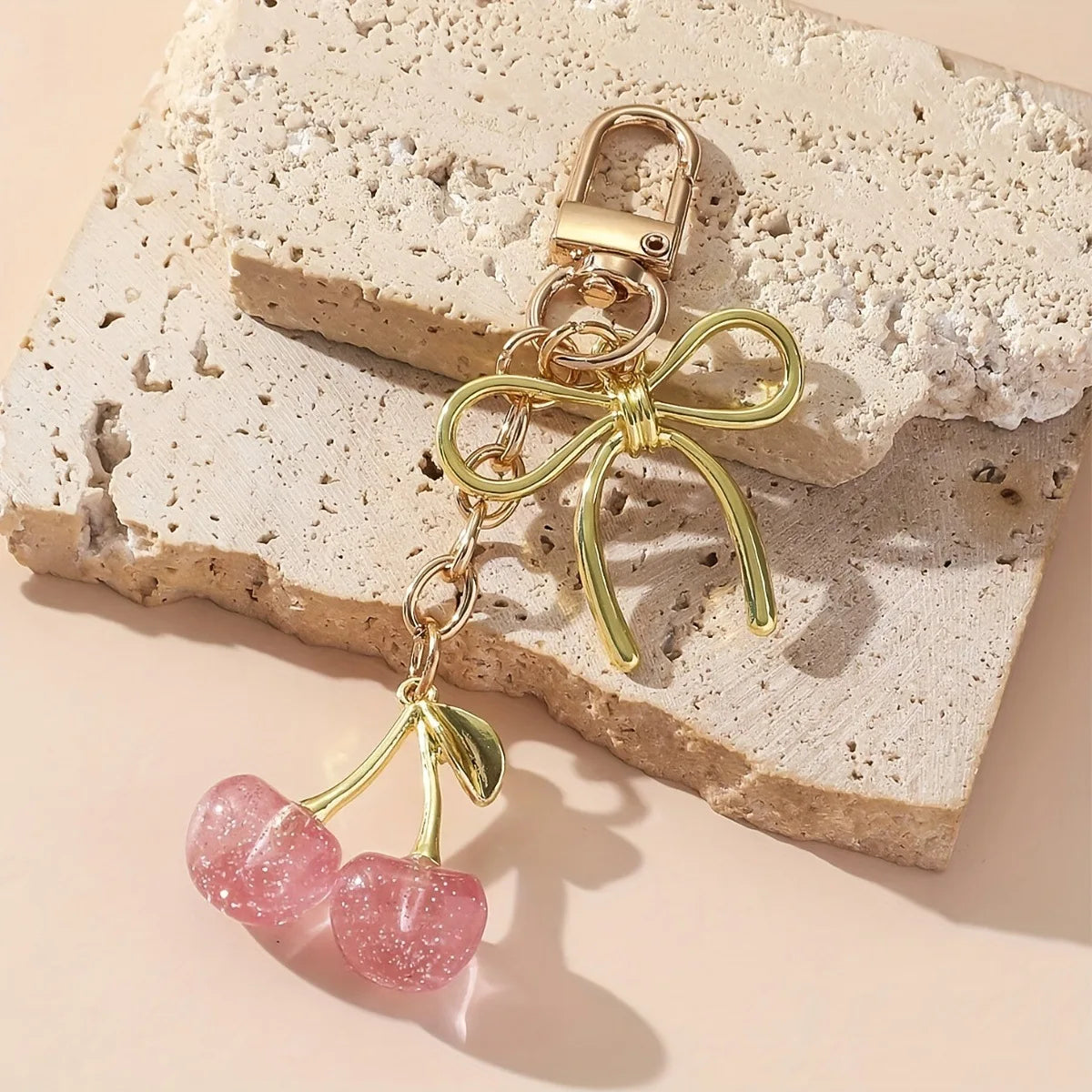 Corehide™ 1pc Unisex Red Cherry Shaped Keychain With Fashionable Bow Pendant, Luxury Handbag Key Ring Accessory For Mother's Day Eid al Ad